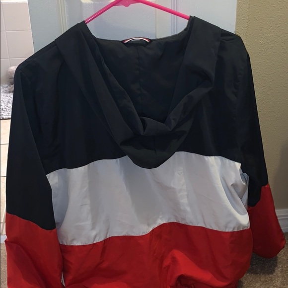 Brandy Melville jacket - Picture 3 of 3